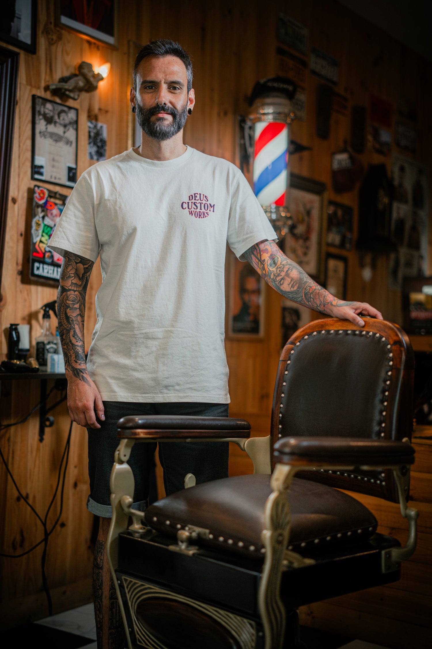 Luciffer's Hair Salon & Barbershop – Porto

Barbershop photos, hair salon images, beard grooming, haircuts, beard trims, coloring services, Luciffer's Porto, Layrite, Suavecito, Uppercut, Oil Can Grooming, Proraso, Reuzel, custom merchandise, t-shirts, caps, hoodies, Praça da Alegria 60, Bonfim, Porto.
