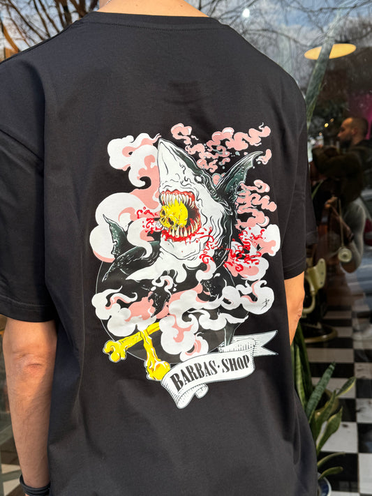 T-shirt Tubarão e Caveira